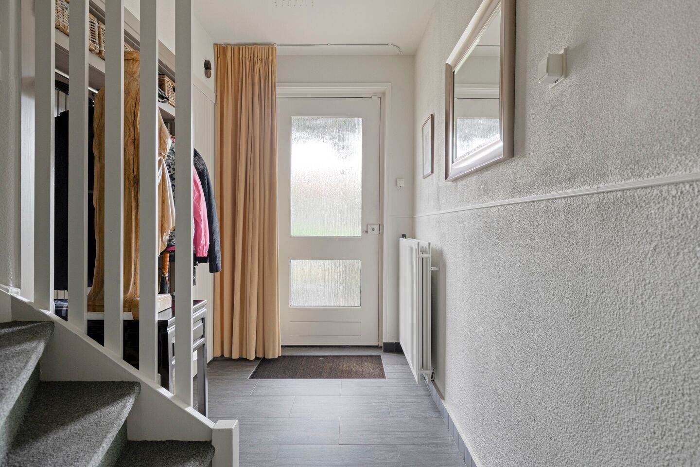 Twee-onder-één-kap te koop: Dr. Verbeeksingel 15, Veghel