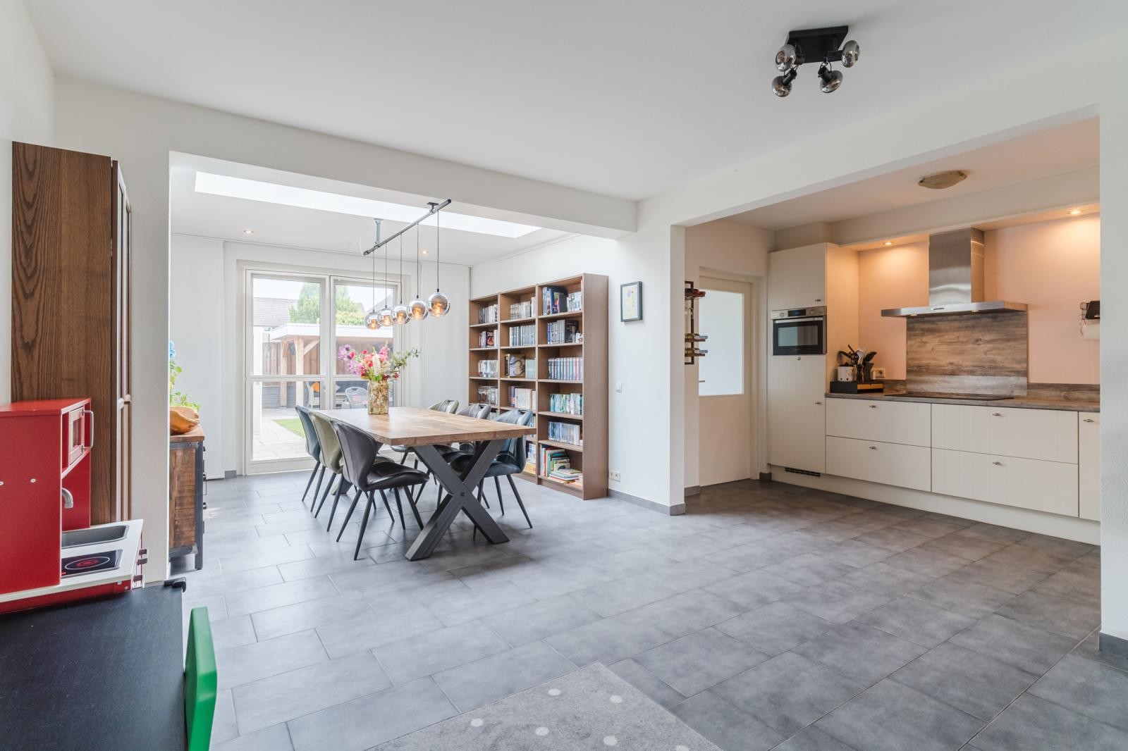 Tussenwoning te koop: Wolgastraat 24, Veghel