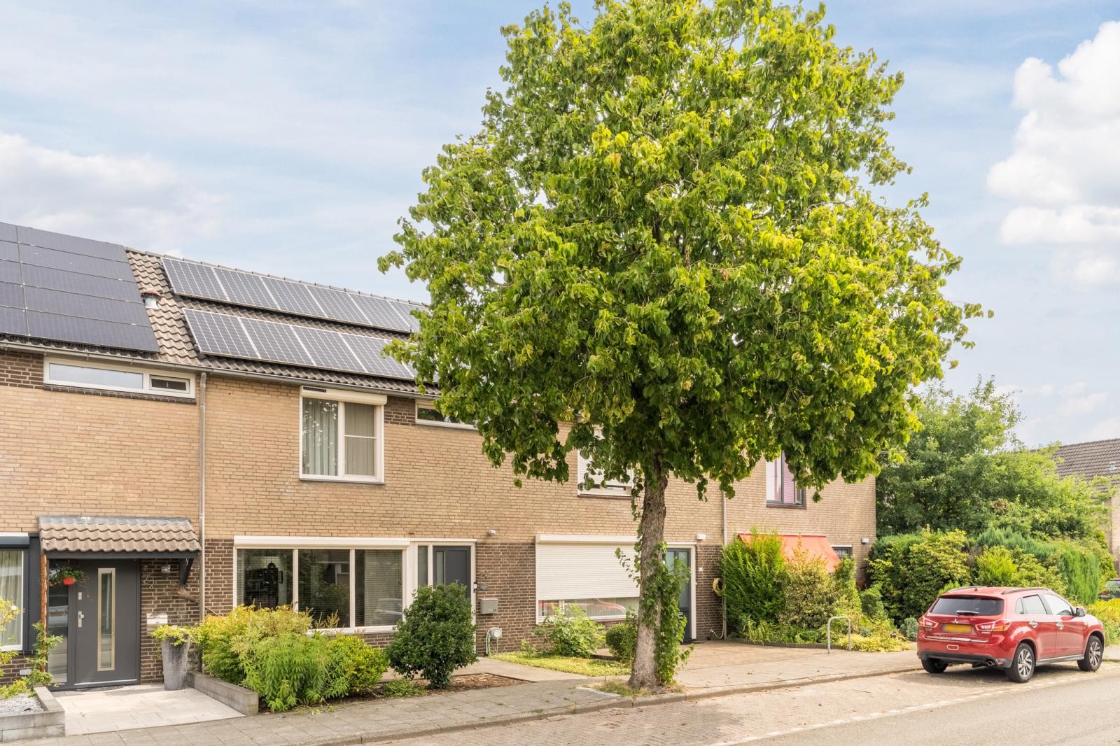 Tussenwoning te koop: Wolgastraat 24, Veghel