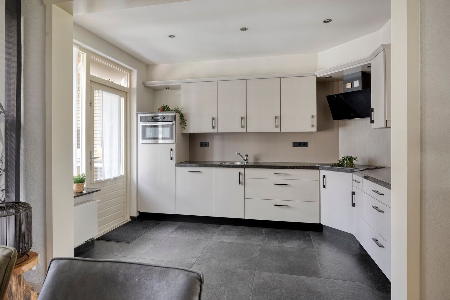 Tussenwoning te koop: Seinehof 12, Veghel
