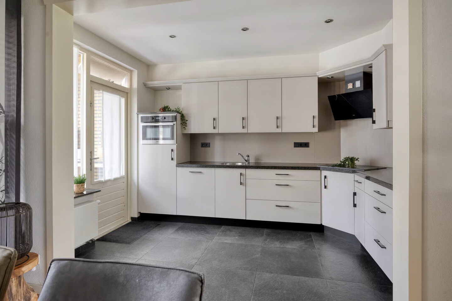 Tussenwoning te koop: Seinehof 12, Veghel