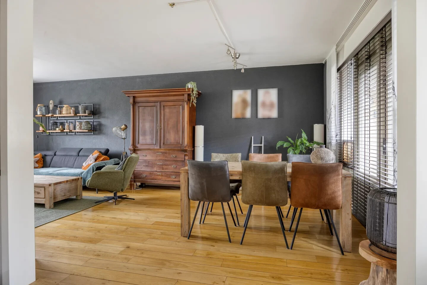 Tussenwoning te koop: Seinehof 12, Veghel