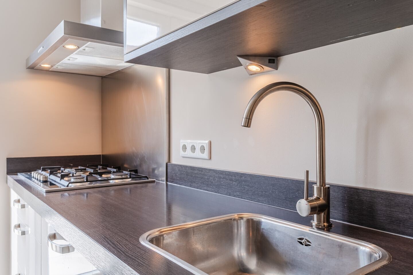 Hoekwoning te koop: Vlasven 44, Veghel