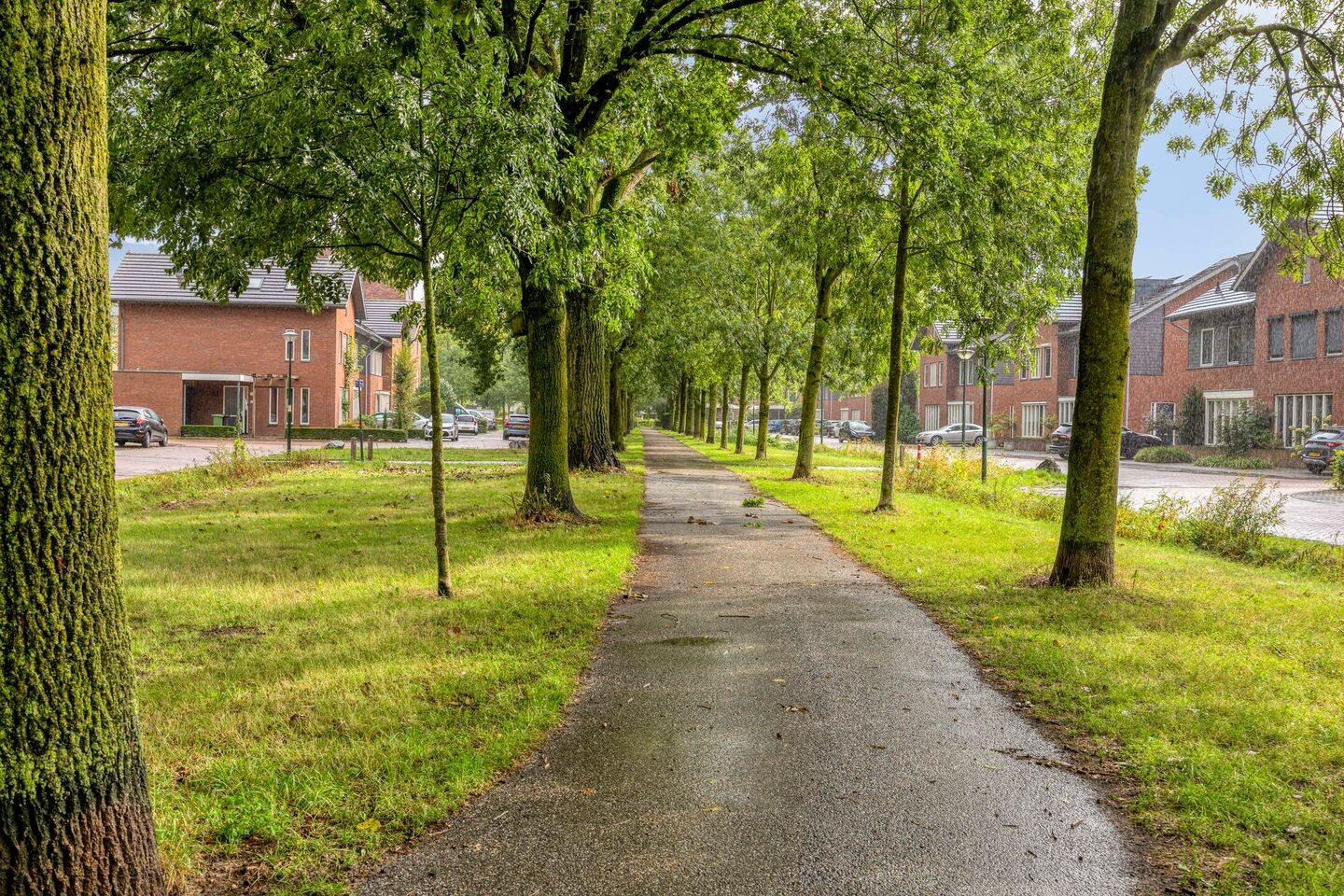 Tussenwoning te koop: Vlasven 215, Veghel