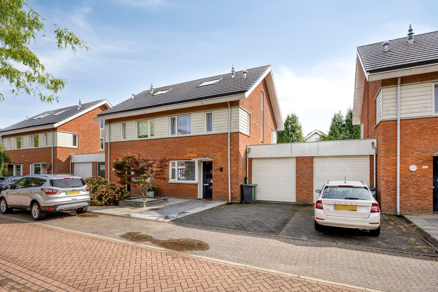 Tussenwoning te koop: Vlasven 215, Veghel