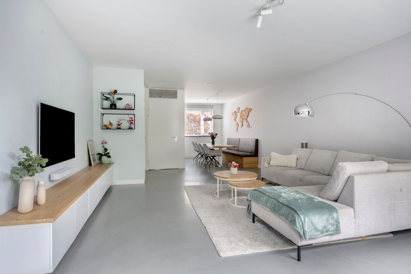 Tussenwoning te koop: Vlasven 215, Veghel