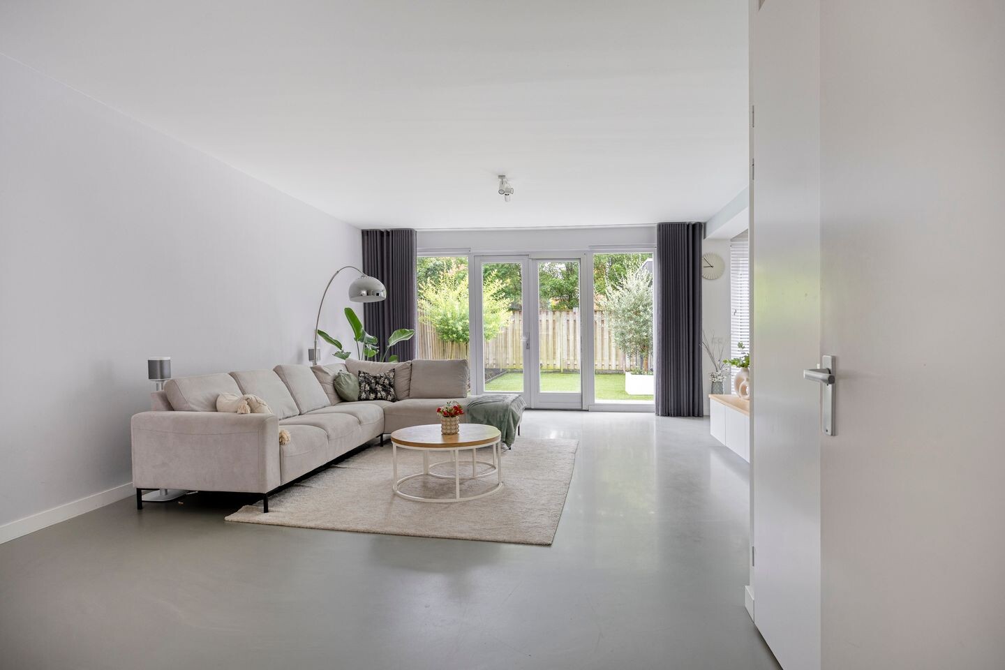 Tussenwoning te koop: Vlasven 215, Veghel