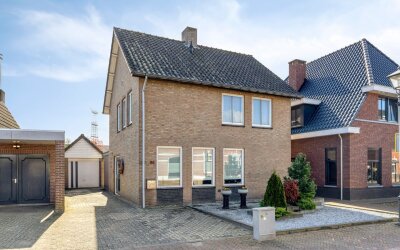 Kapelstraat 64