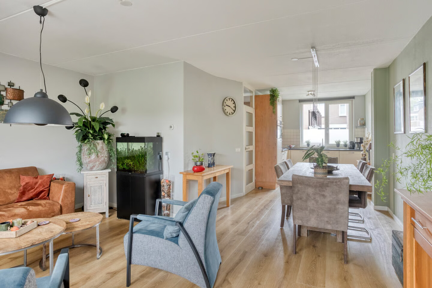 Tussenwoning te koop: Schapeweide 16, Veghel