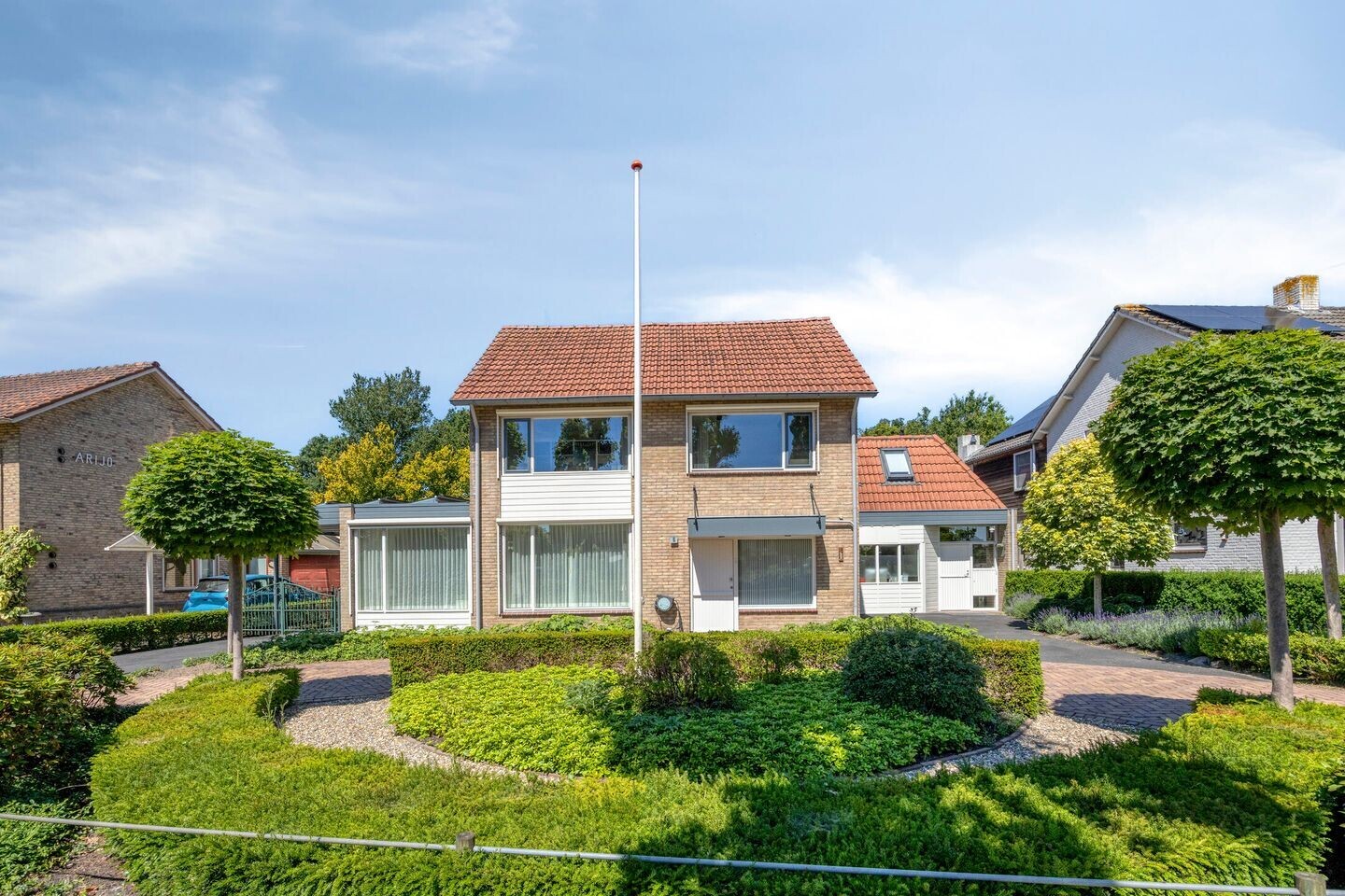 Vrijstaande woning te koop: Baron van den Bogaerdelaan 6, Heeswijk-Dinther