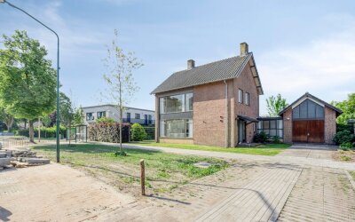 Edmundus van Dintherstraat 8