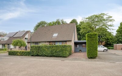 Berliozhof 19