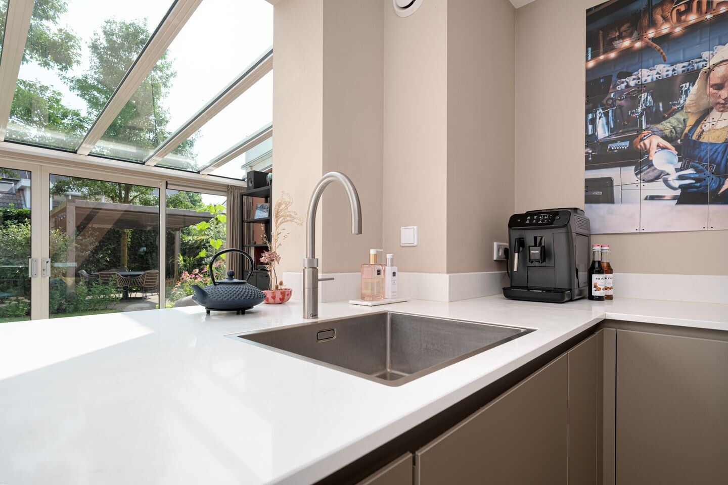 Tussenwoning te koop: Plein 10, Schijndel