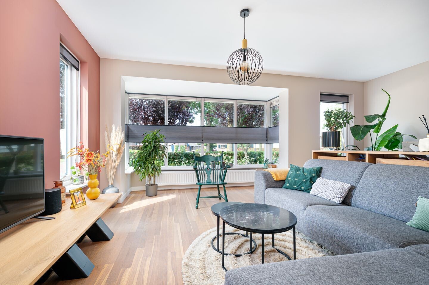 Tussenwoning te koop: Plein 10, Schijndel