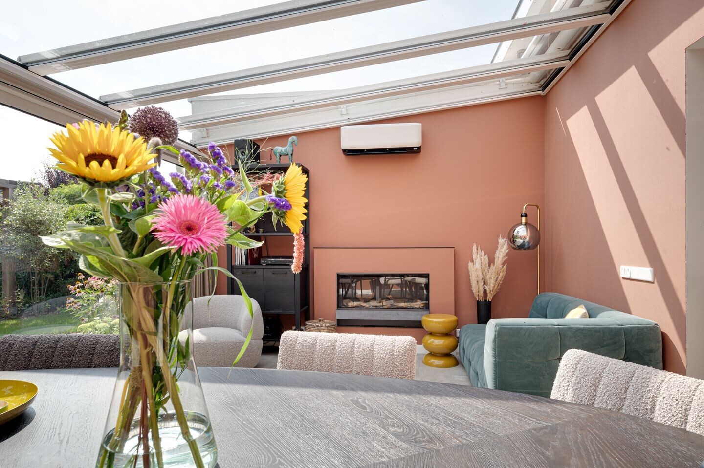 Tussenwoning te koop: Plein 10, Schijndel