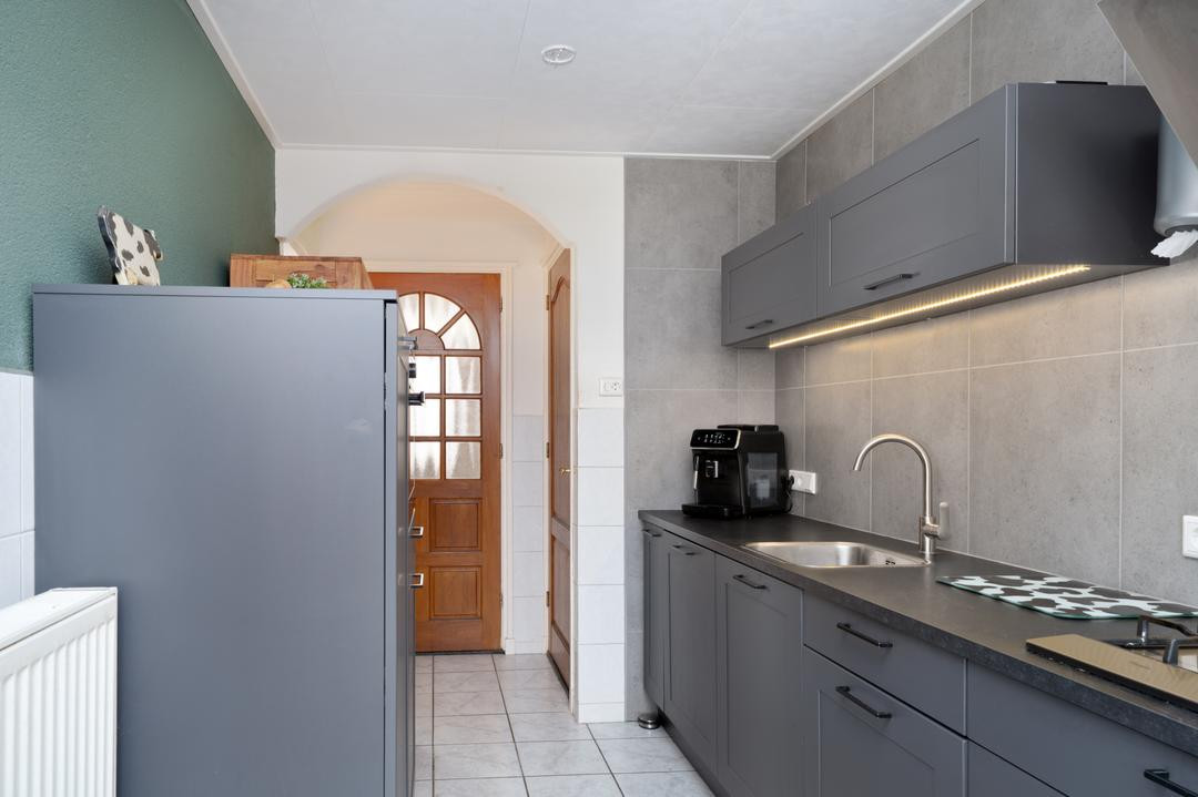Tussenwoning te koop: Mgr. Zwijsenstraat 16, Schijndel