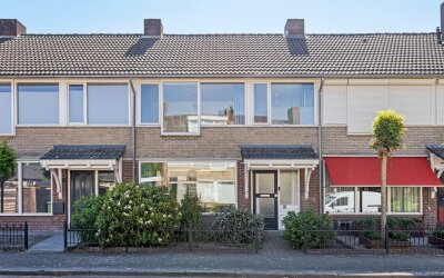 Pastoor van Geldropstraat 4