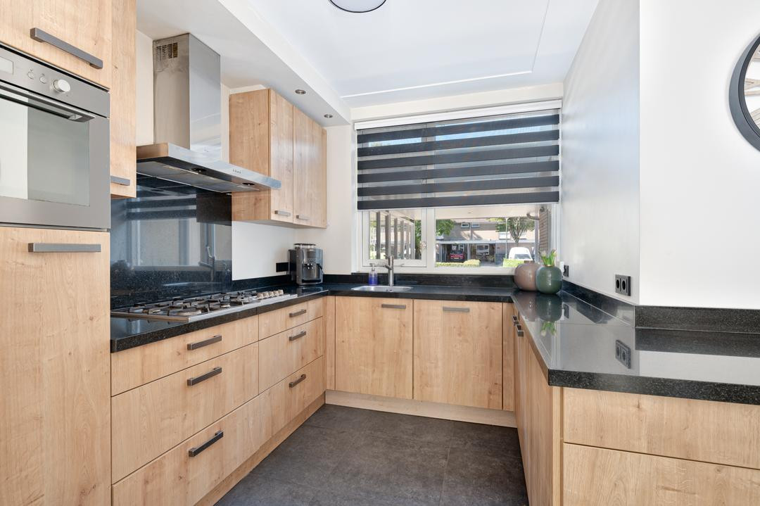 Tussenwoning te koop: Tijmhof 32, Schijndel