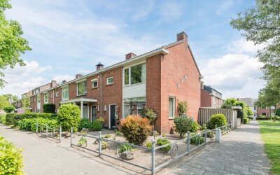 Graaf Arnul. 27
