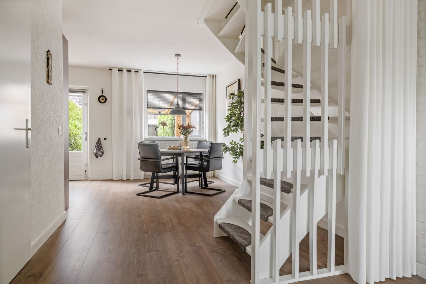 Tussenwoning te koop: Dotterbeek 35, Veldhoven