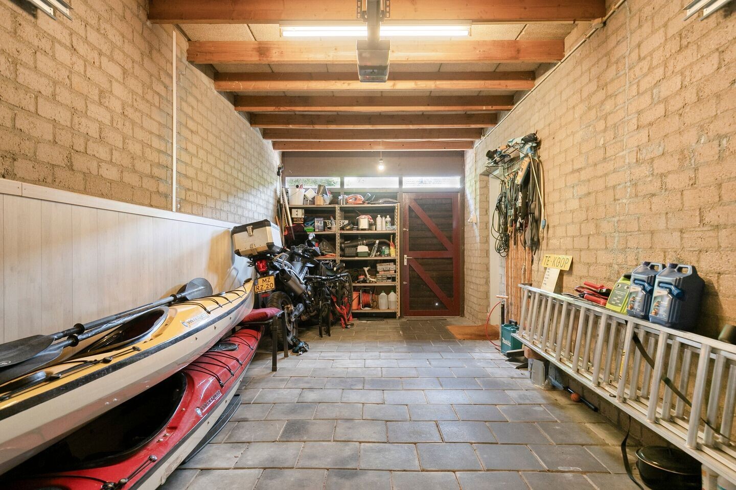 Hoekwoning te koop: De Beemd 42, Veldhoven