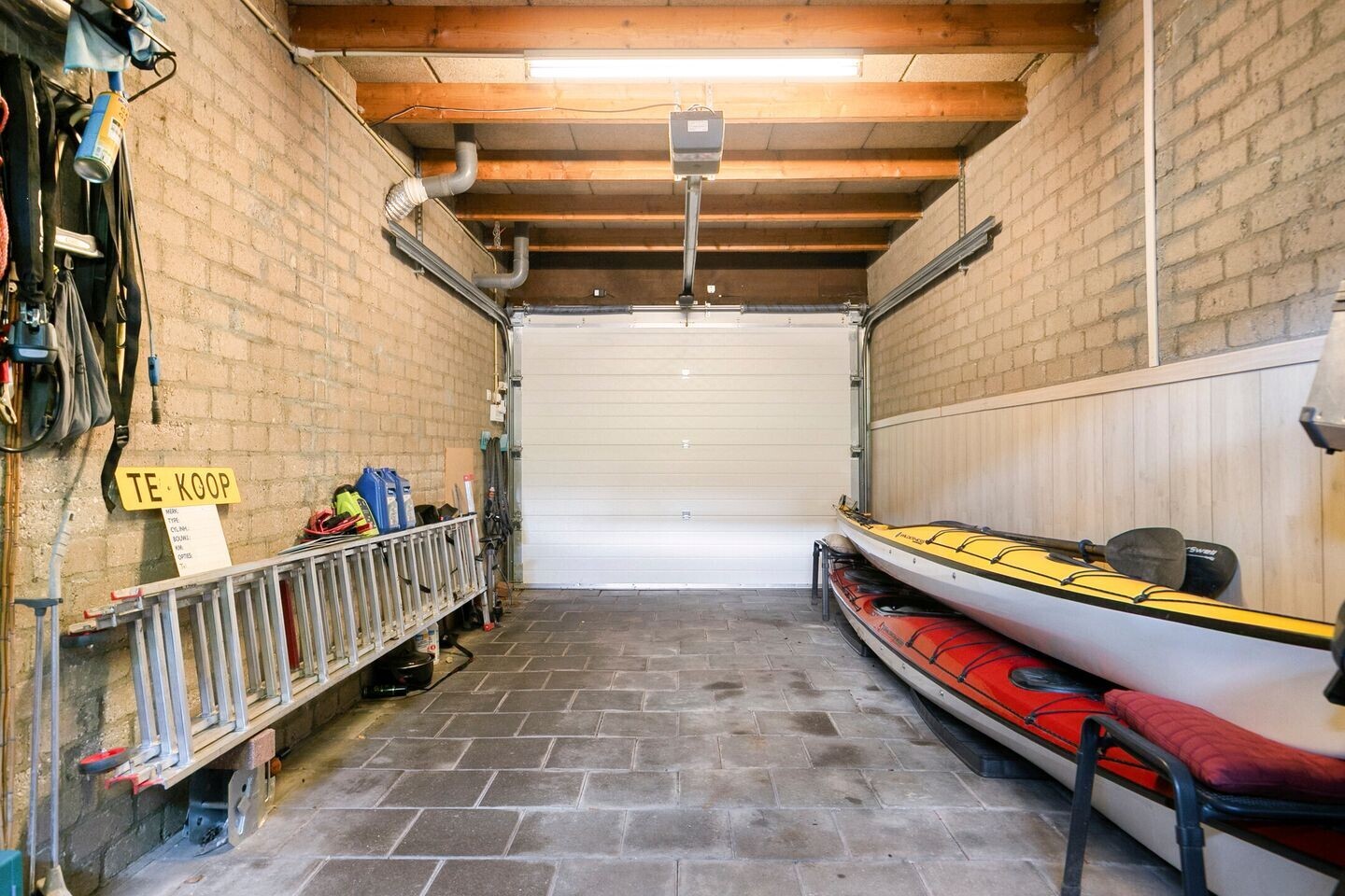 Hoekwoning te koop: De Beemd 42, Veldhoven