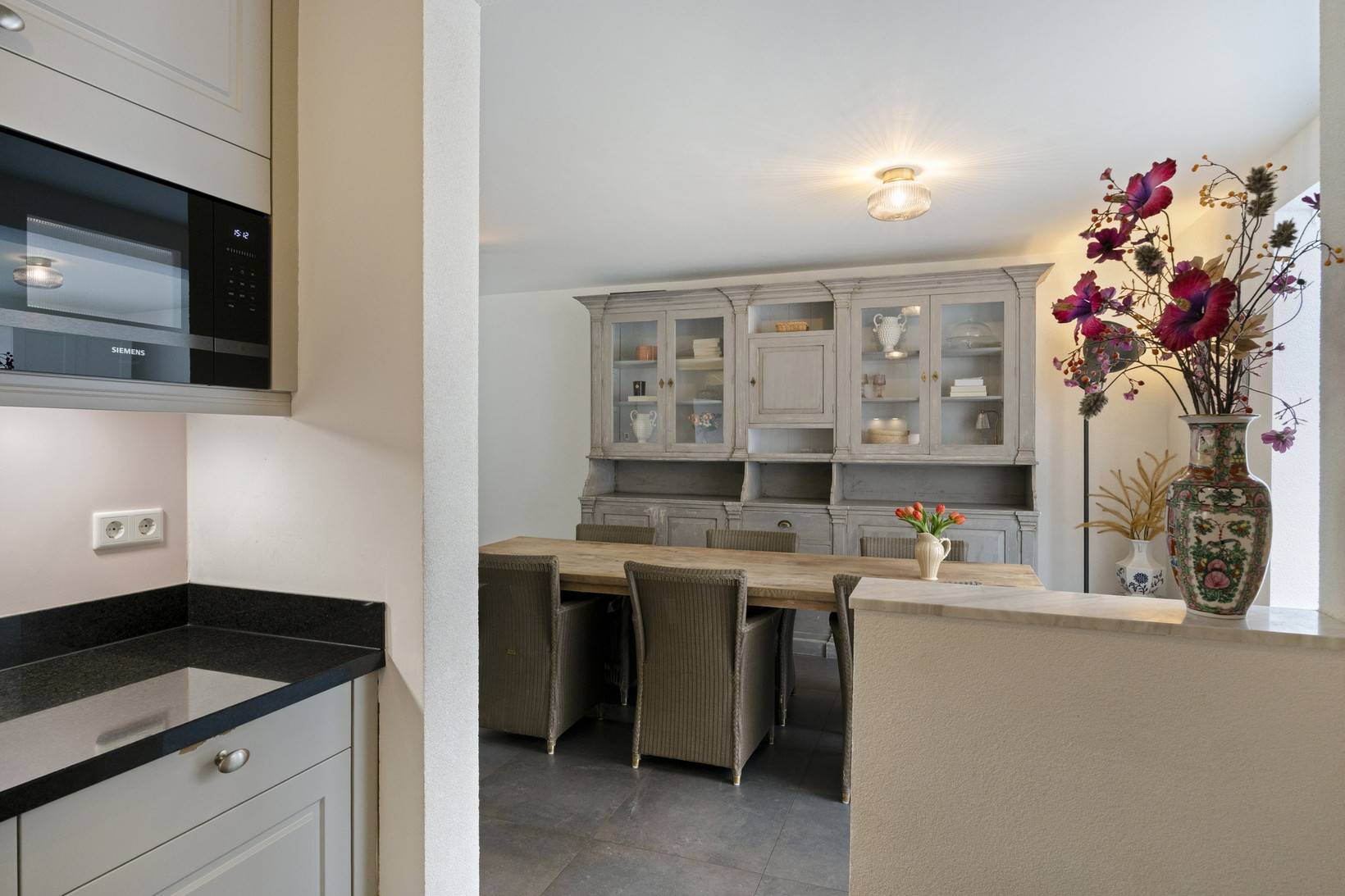 Hoekwoning te koop: Wikkebeek 2, Veldhoven