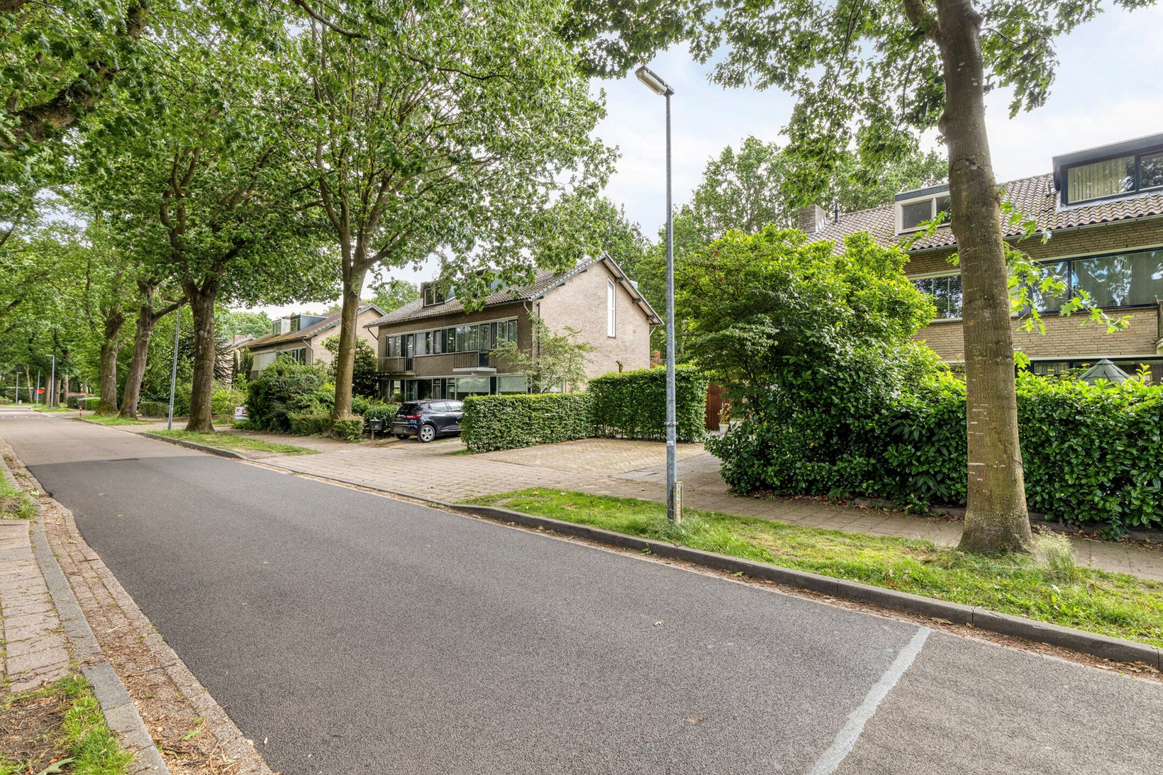 Twee-onder-één-kap te koop: Blaarthemseweg 52, Veldhoven