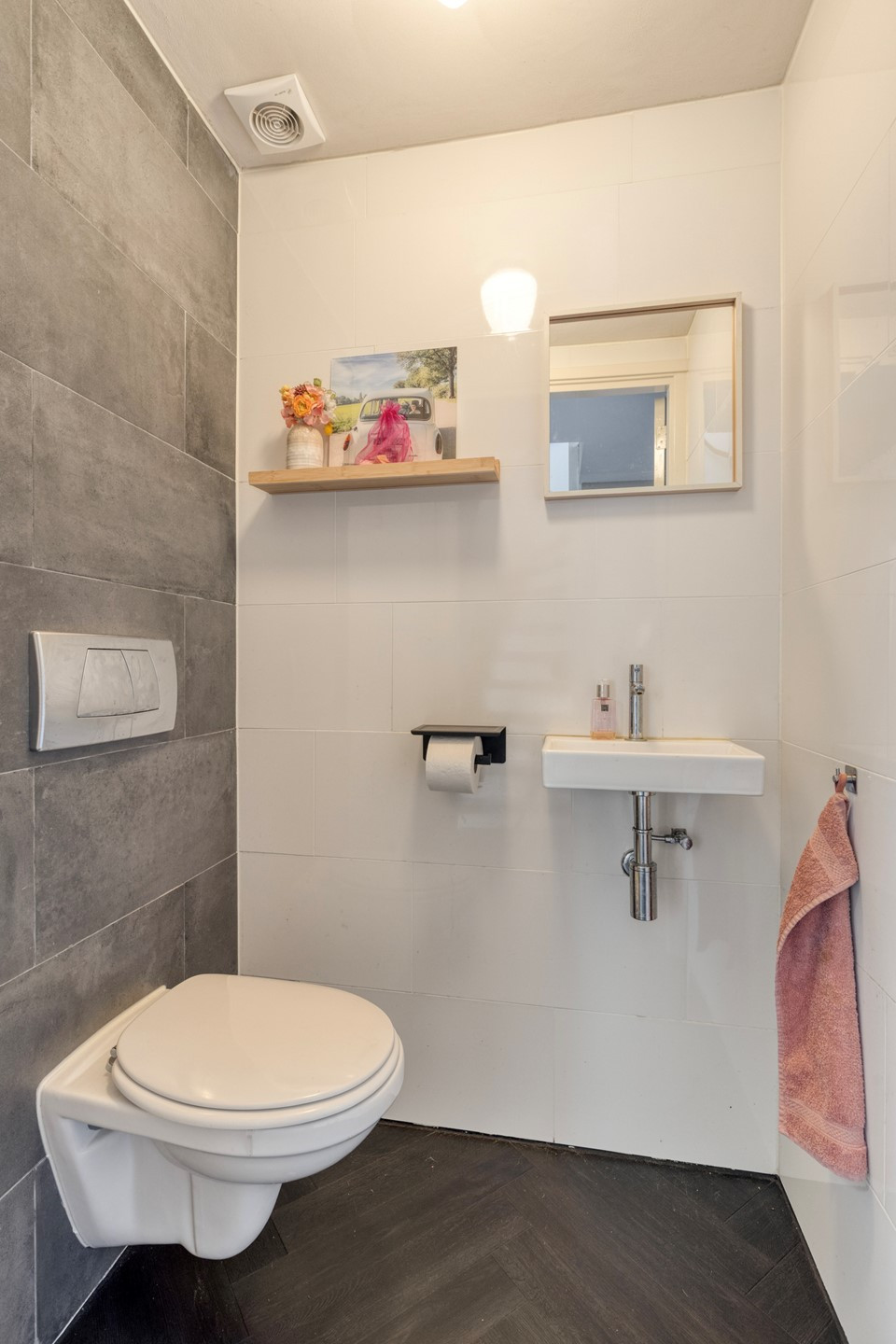Twee-onder-één-kap te koop: Blaarthemseweg 52, Veldhoven