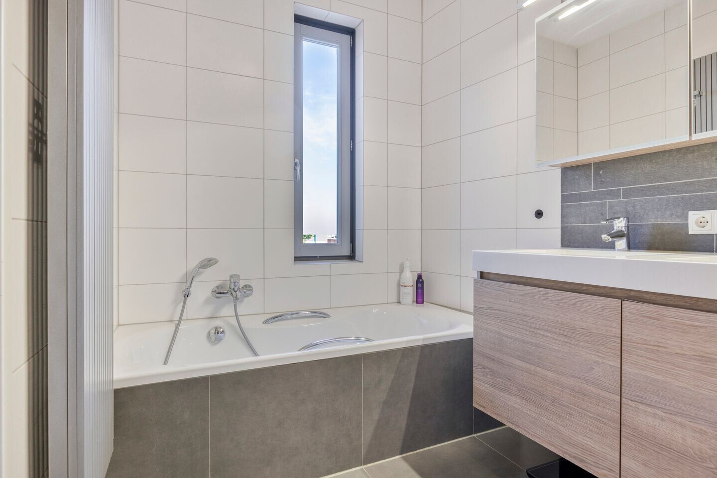 Tussenwoning te koop: Rosep 22, Veldhoven