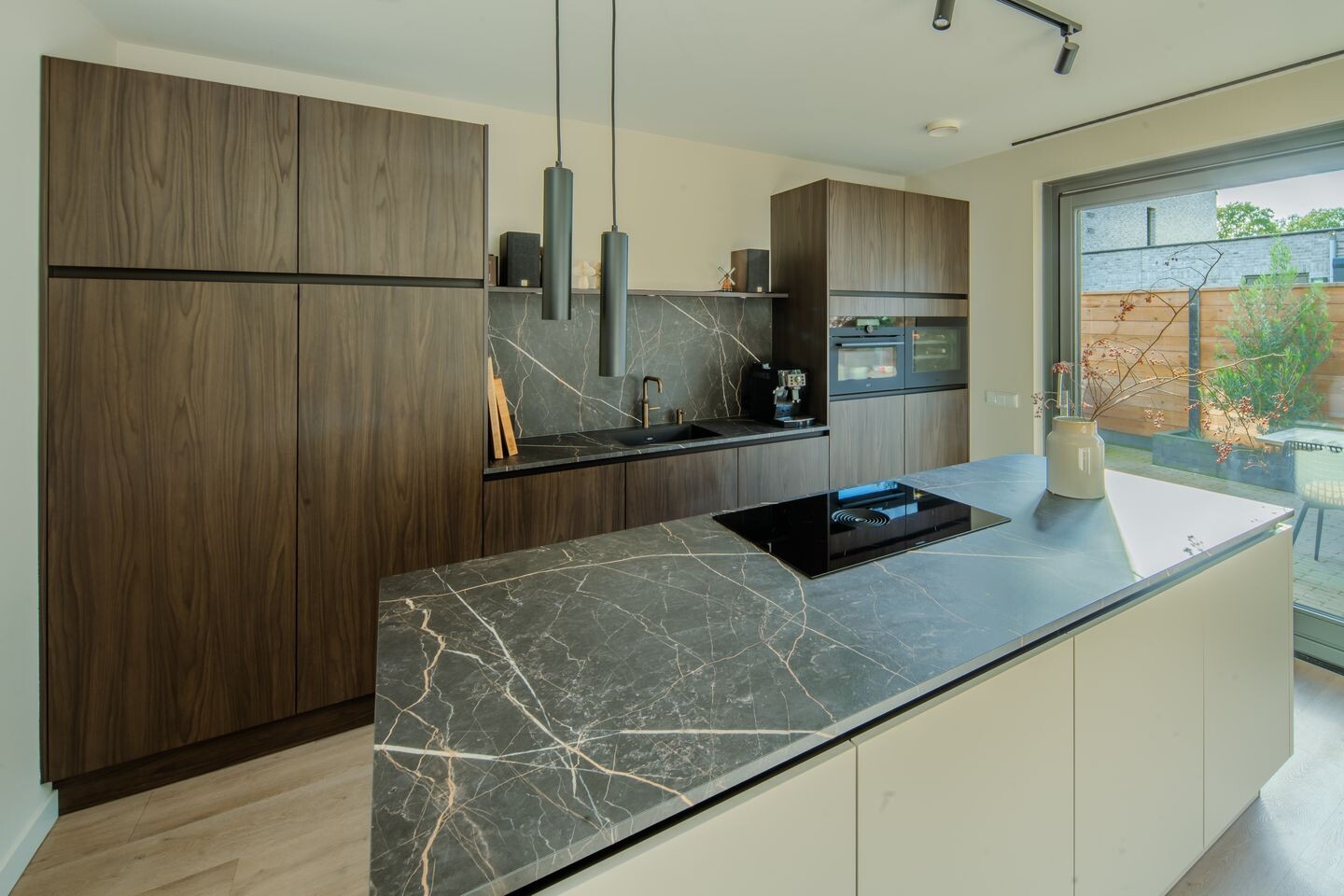 Tussenwoning te koop: Dennenbos 12, Veldhoven