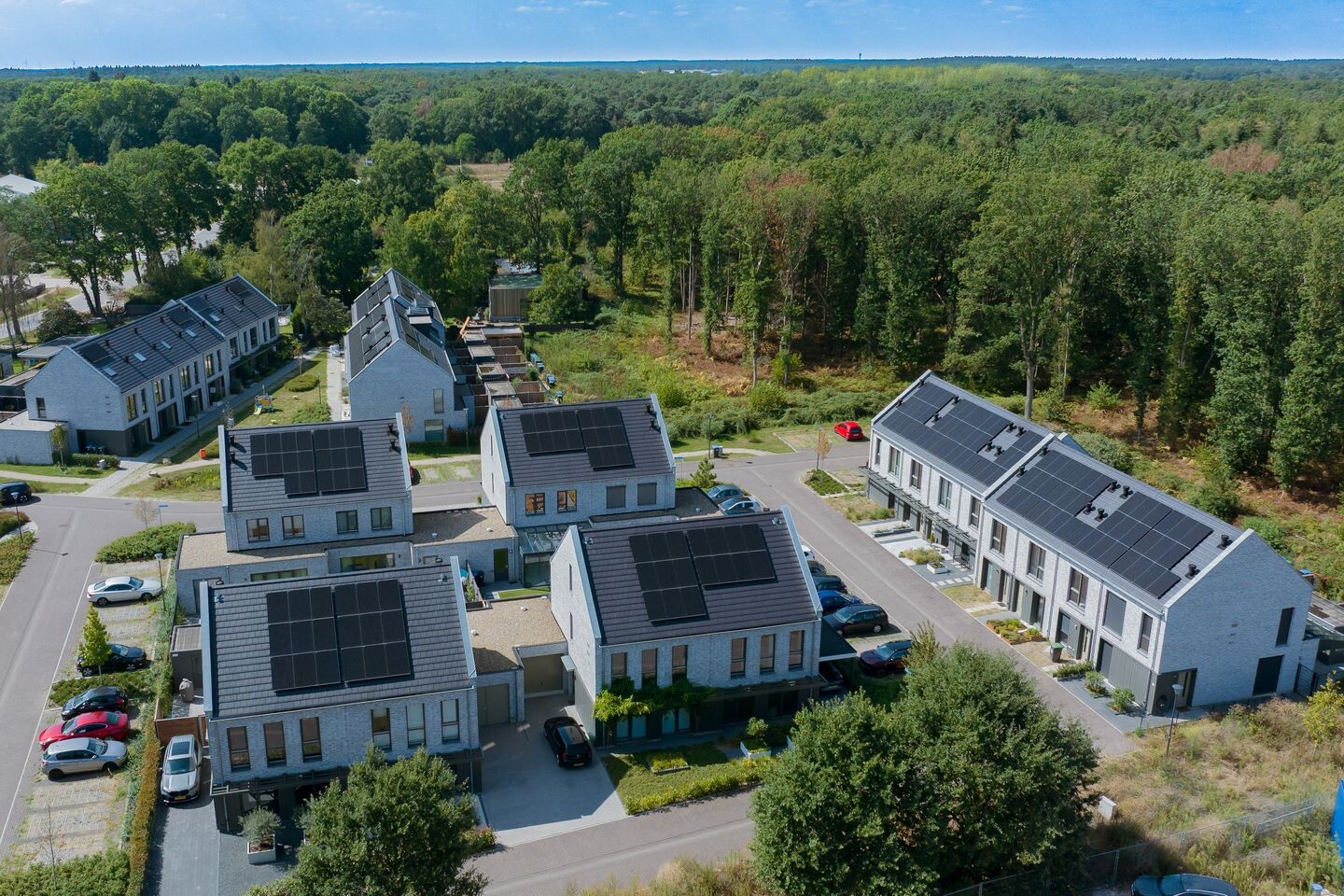 Tussenwoning te koop: Dennenbos 12, Veldhoven