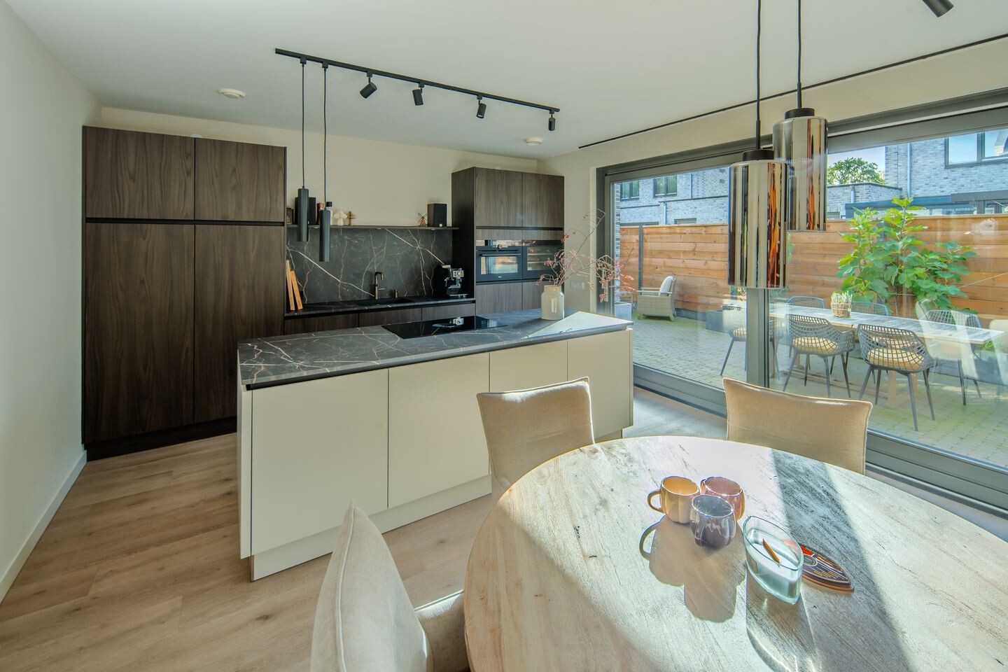 Tussenwoning te koop: Dennenbos 12, Veldhoven