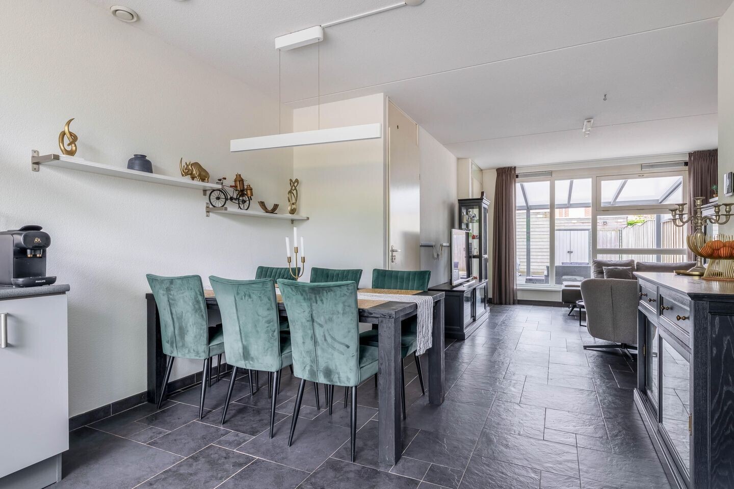 Tussenwoning te koop: Regenboogven 63, Veldhoven