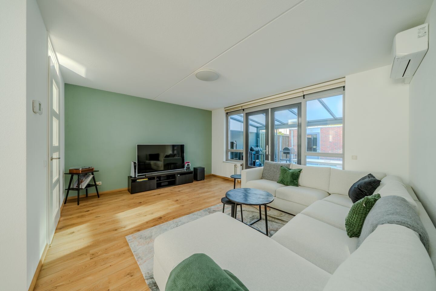 Tussenwoning te koop: Vlinder 8, Veldhoven