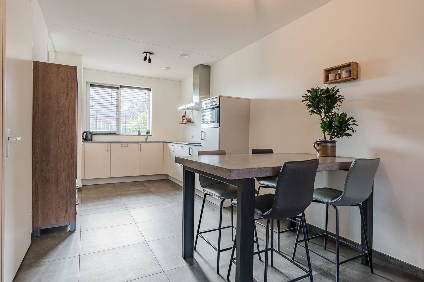Tussenwoning te koop: Koemeershoeve 25, Wintelre