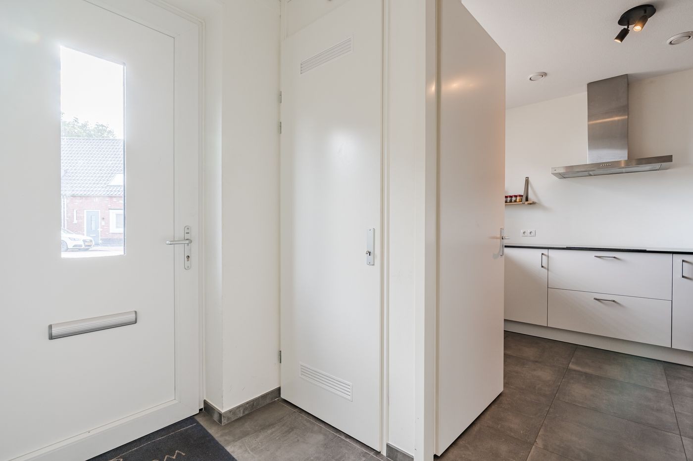 Tussenwoning te koop: Koemeershoeve 25, Wintelre