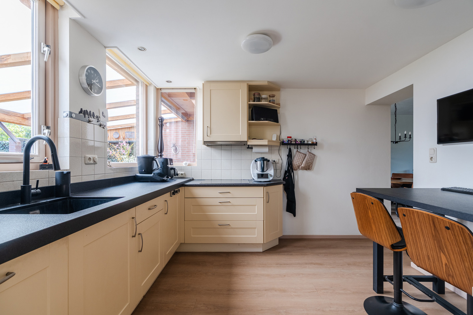 Hoekwoning te koop: Odradastraat 92, Eersel