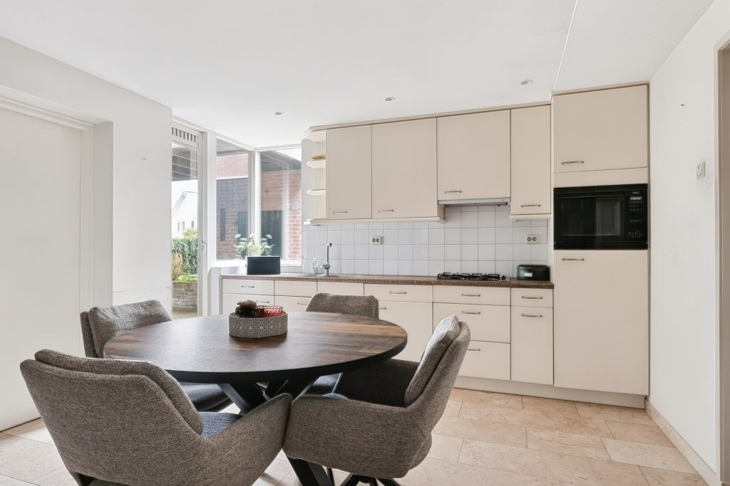 Twee-onder-één-kap te koop: Wolverstraat 32, Duizel