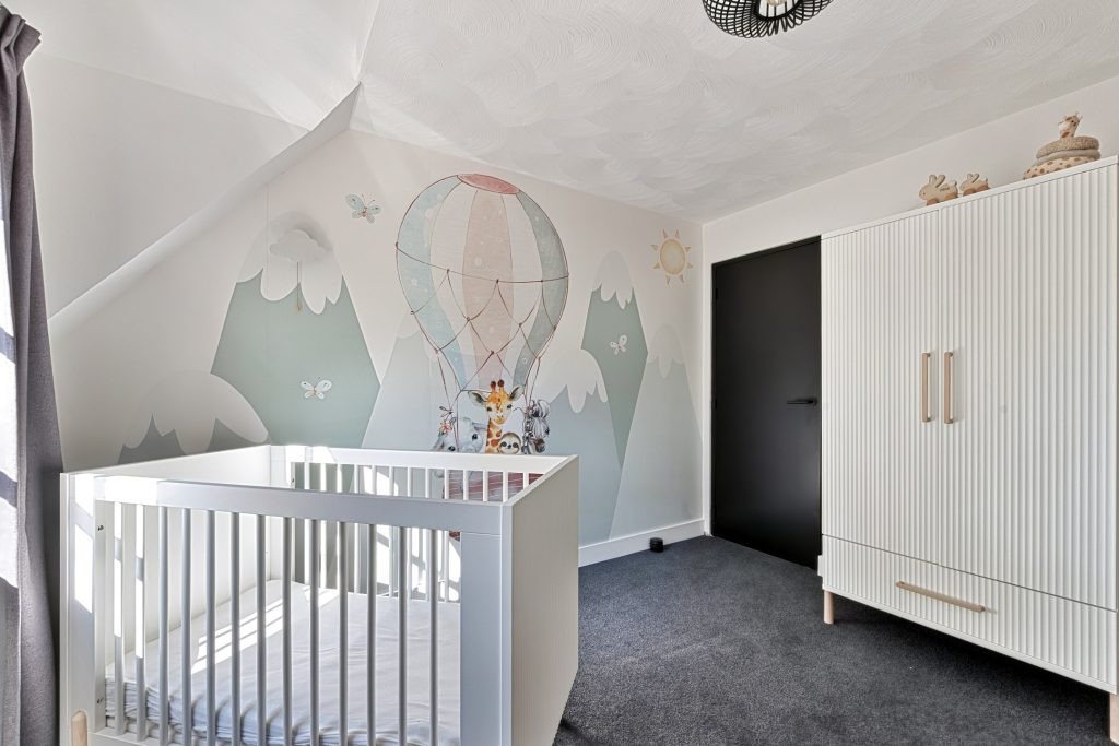 Twee-onder-één-kap te koop: Van den Elsenstraat 23, Hapert