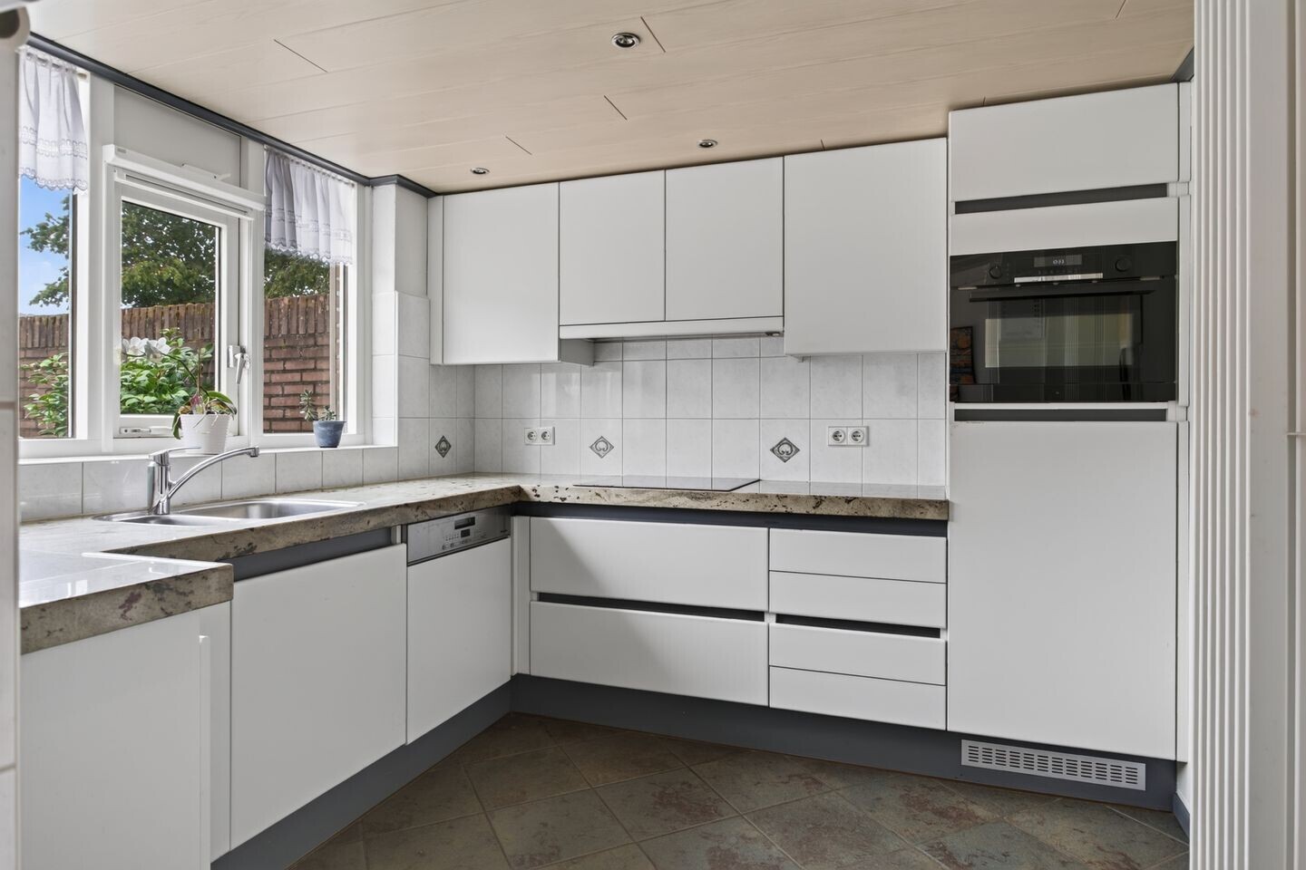 Tussenwoning te koop: Aangelag 15, Reusel