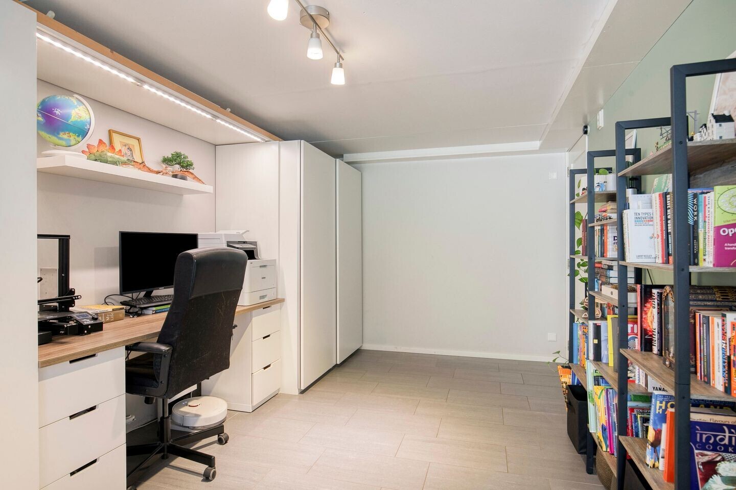 Tussenwoning te koop: Vlasserwei 35, Valkenswaard