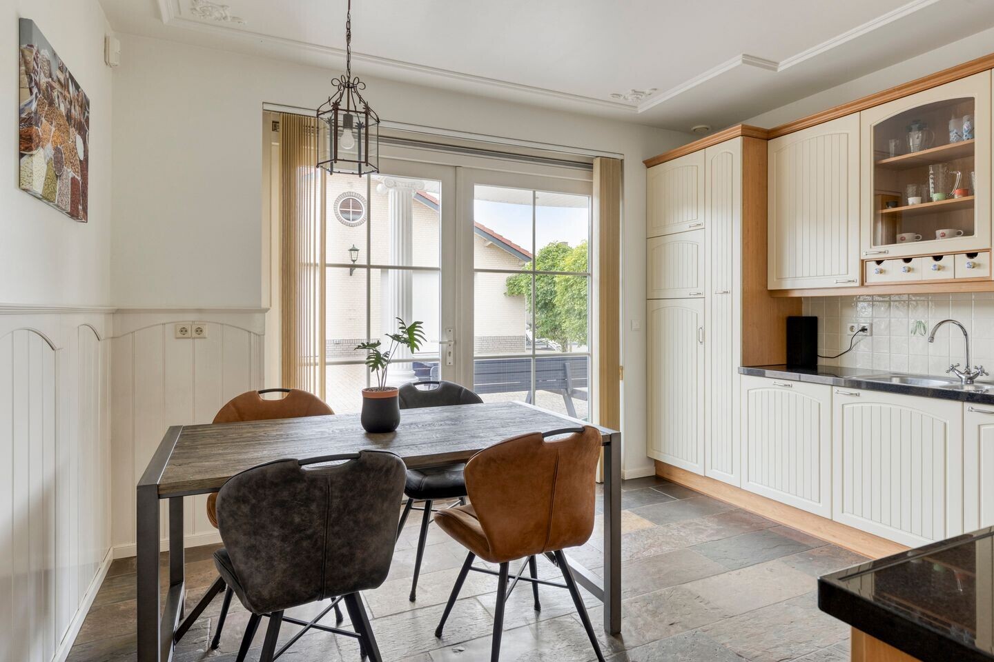 Twee-onder-één-kap te koop: Kerkakkerstraat 25, Valkenswaard