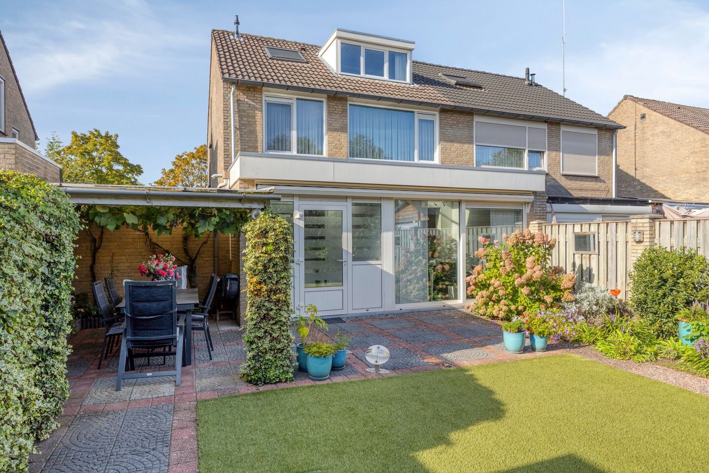 Tussenwoning te koop: Bosbeslaan 6, Valkenswaard