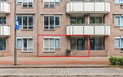 Valkenierstraat 21