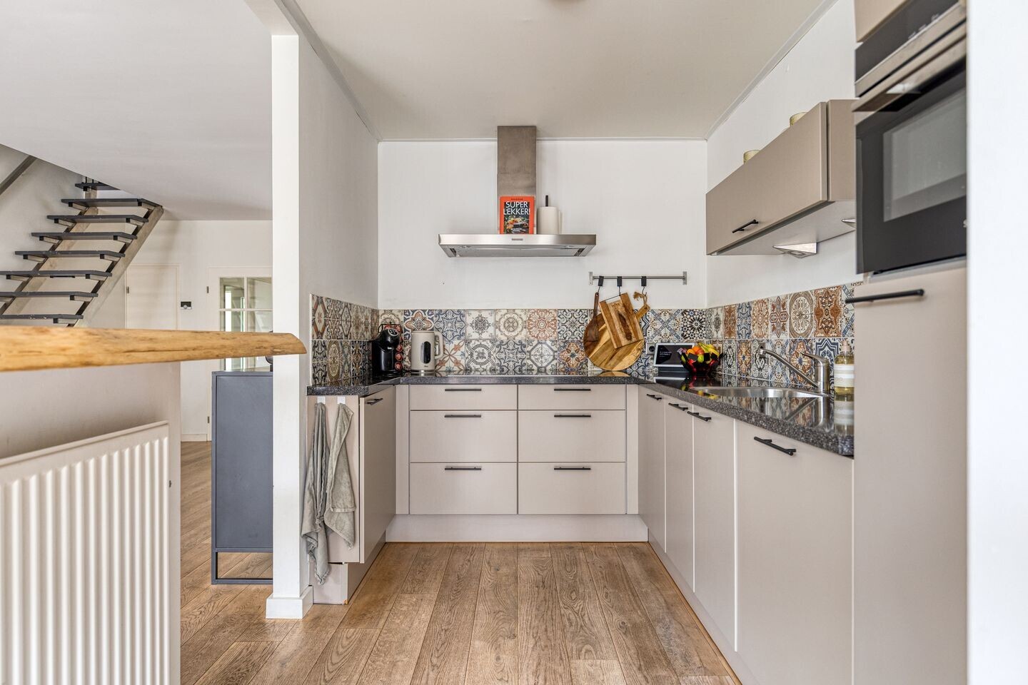 Tussenwoning te koop: Kornoeljelaan 48, Valkenswaard
