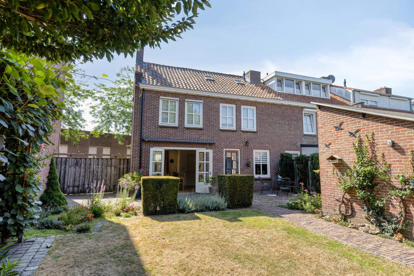 Hoekwoning te koop: Deken Frankenstraat 17, Valkenswaard