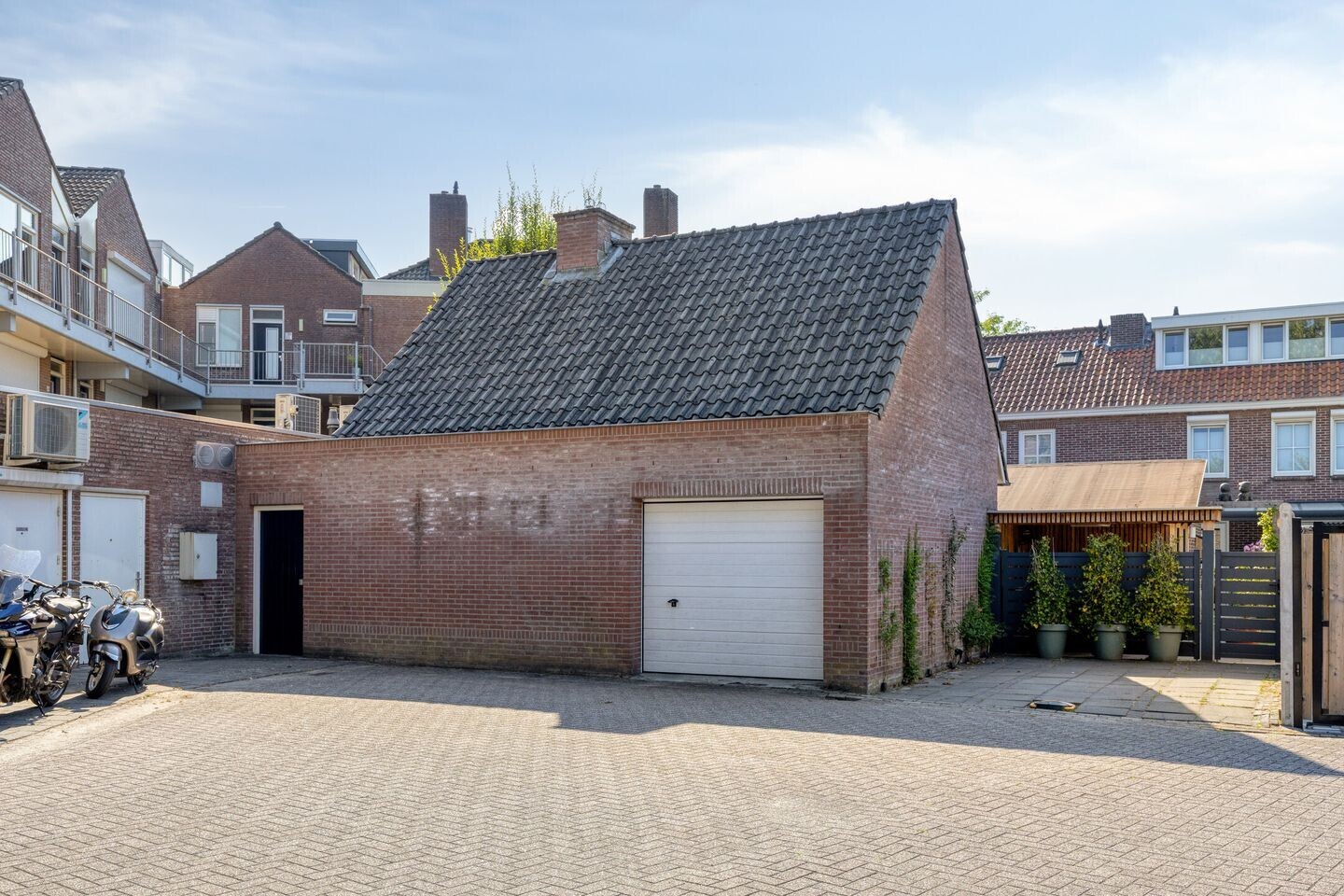 Hoekwoning te koop: Deken Frankenstraat 17, Valkenswaard