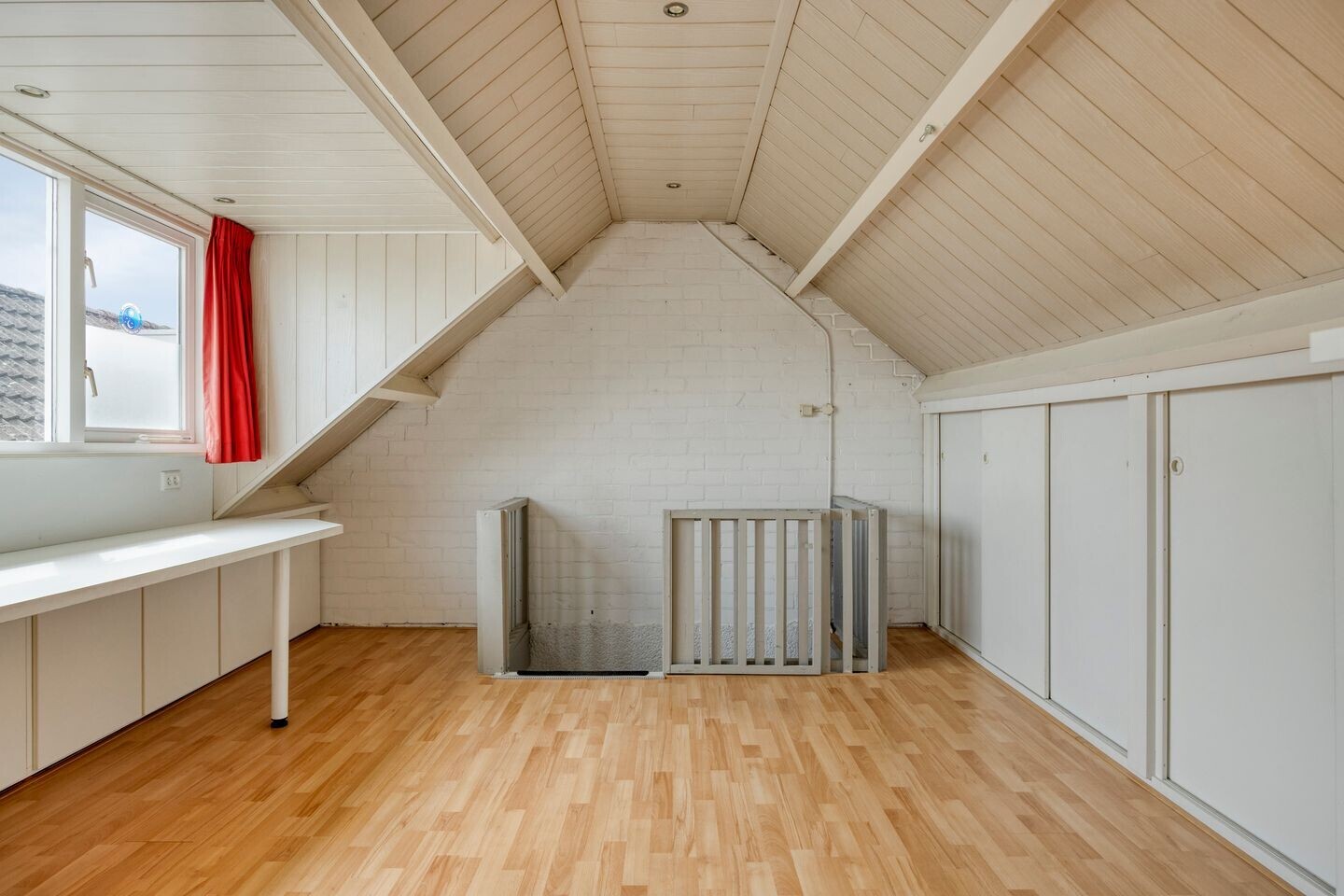 Tussenwoning te koop: van den Valgaetstraat 6, Bergeijk