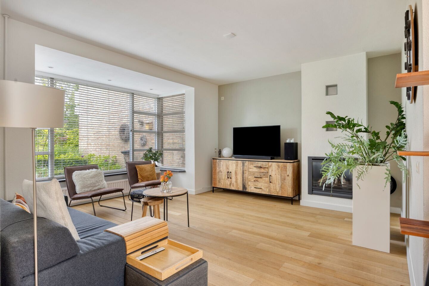 Tussenwoning te koop: van den Valgaetstraat 6, Bergeijk